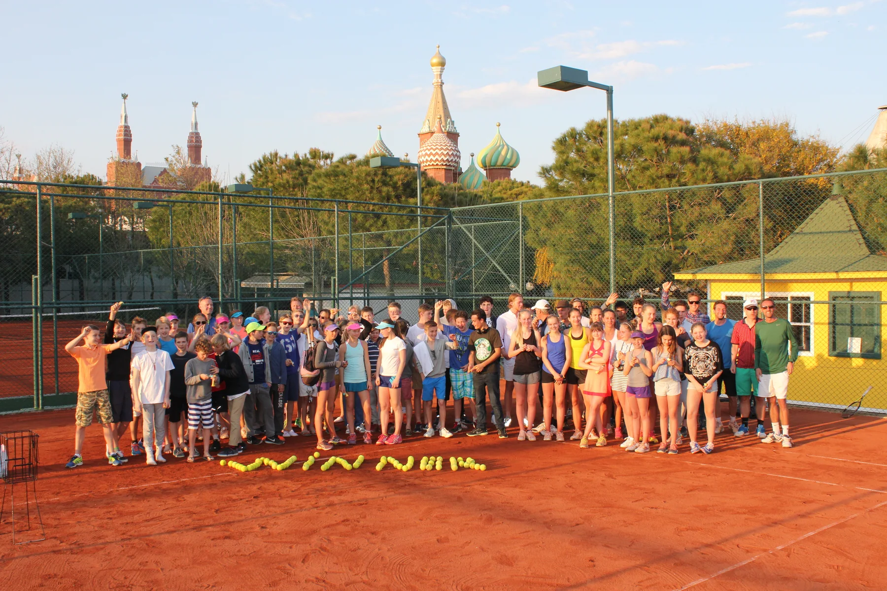 Large tennis club camp group